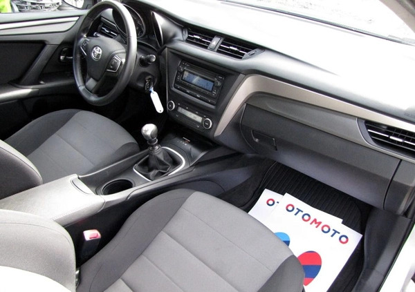 Toyota Avensis cena 46900 przebieg: 191500, rok produkcji 2016 z Kowal małe 232